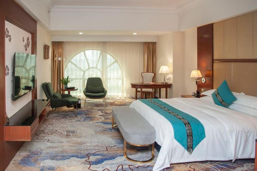 Gladden Hotel Jiangmen Exterior photo