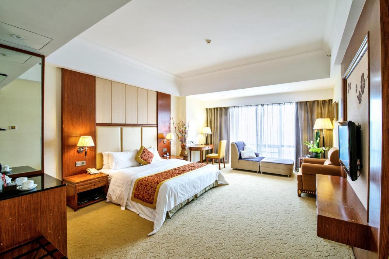 Gladden Hotel Jiangmen Exterior photo
