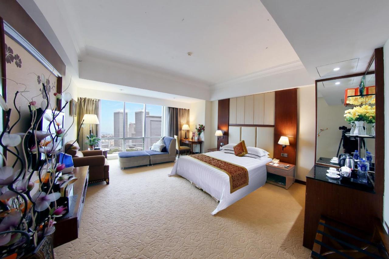 Gladden Hotel Jiangmen Exterior photo