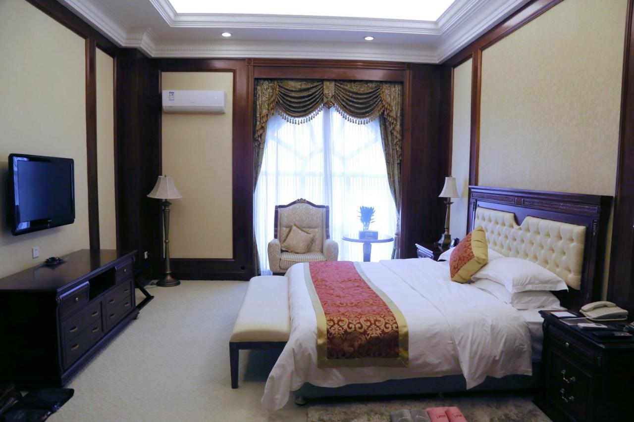Gladden Hotel Jiangmen Exterior photo